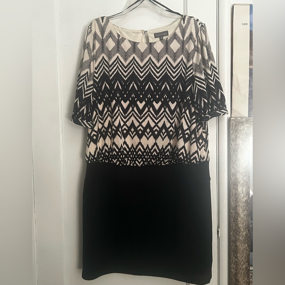 Luxology Black and Cream Geometric Pencil Skirt Dress